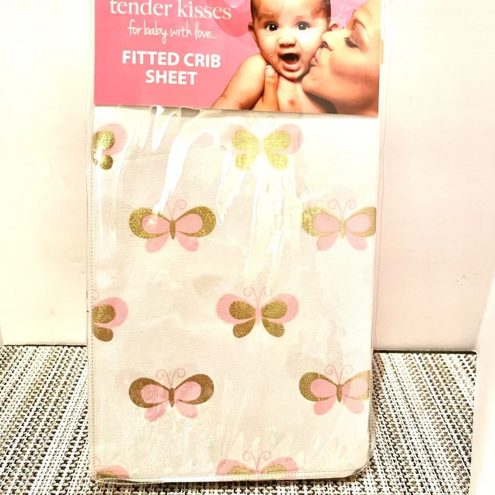 Baby Gift Basket. Ceramic diaper holder, knit hat and diaper cover bed sheet NEW